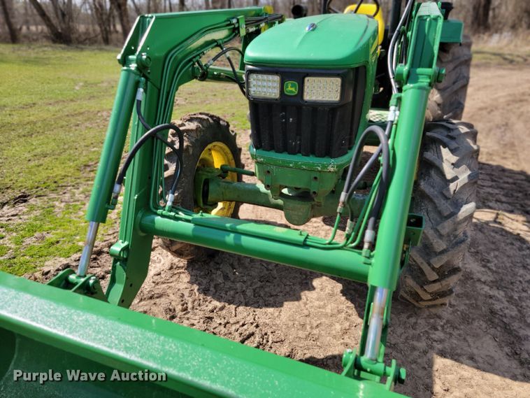 image for item HG9479 John Deere 5065E  MFWD tractor