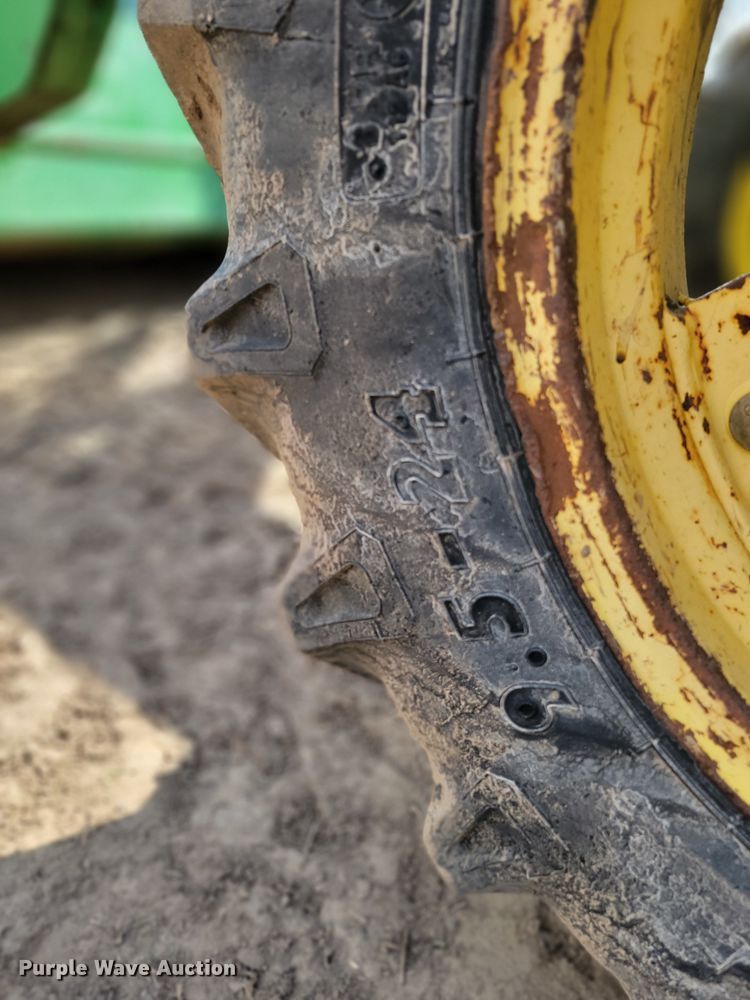 image for item HG9479 John Deere 5065E  MFWD tractor