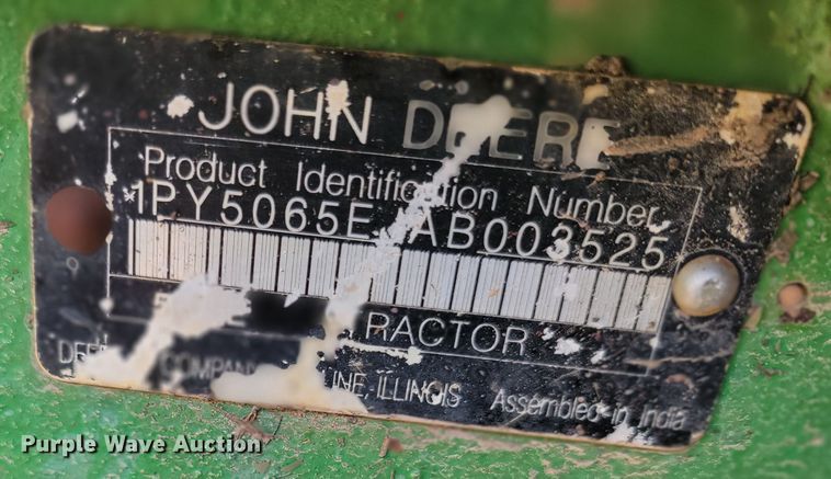 image for item HG9479 John Deere 5065E  MFWD tractor