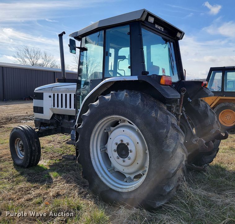 image for item HG9482 1994 White 6105  MFWD tractor