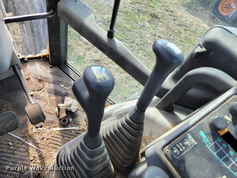 image for item HG9482 1994 White 6105  MFWD tractor