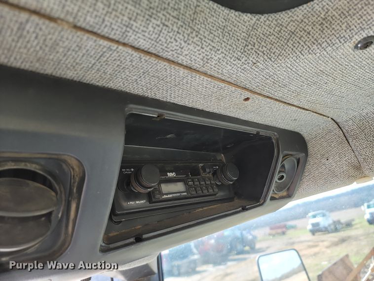 image for item HG9482 1994 White 6105  MFWD tractor