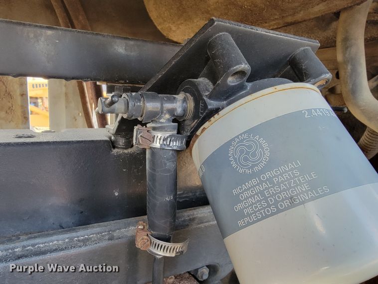 image for item HG9482 1994 White 6105  MFWD tractor