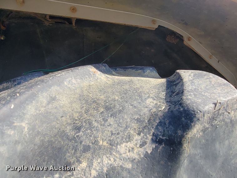 image for item HG9482 1994 White 6105  MFWD tractor