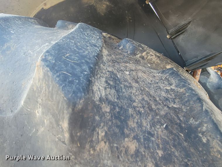 image for item HG9482 1994 White 6105  MFWD tractor