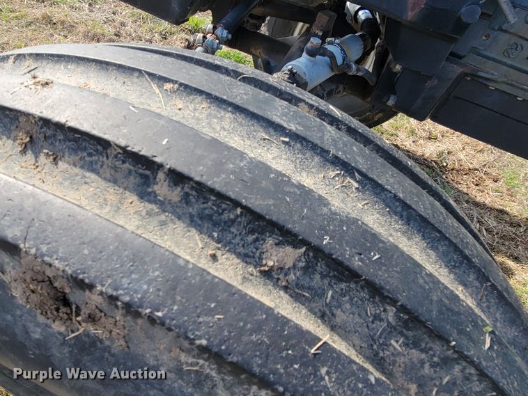 image for item HG9482 1994 White 6105  MFWD tractor