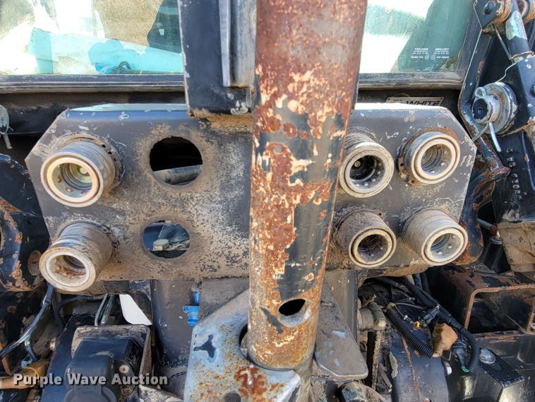 image for item HG9482 1994 White 6105  MFWD tractor