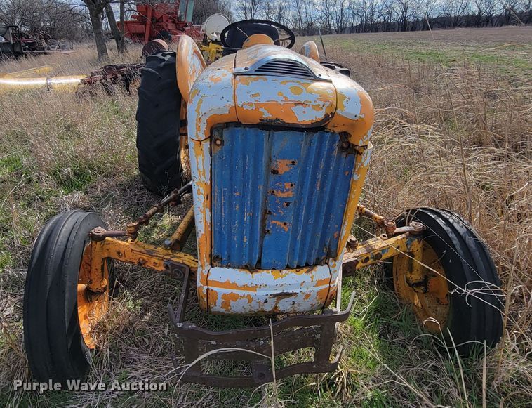 image for item HG9484 Ford 4000  tractor