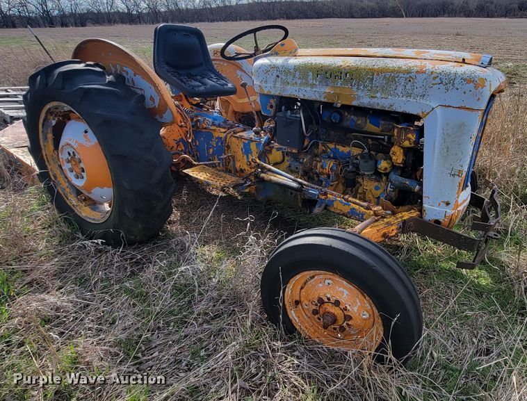 image for item HG9484 Ford 4000  tractor