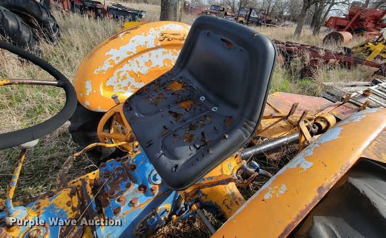 image for item HG9484 Ford 4000  tractor