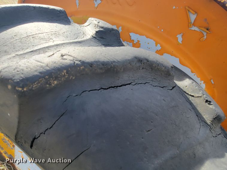 image for item HG9484 Ford 4000  tractor