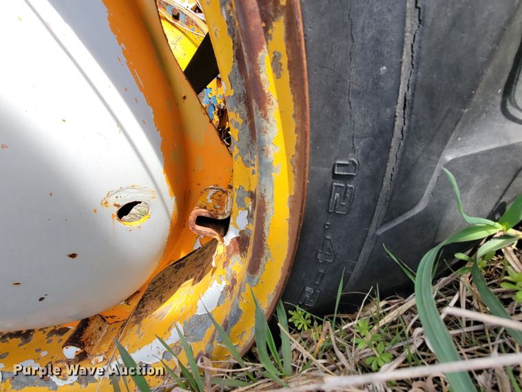 image for item HG9484 Ford 4000  tractor