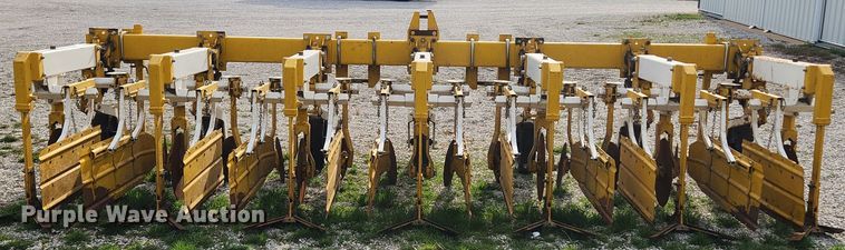 image for item JB9478 Buffalo 63000630  row crop cultivator