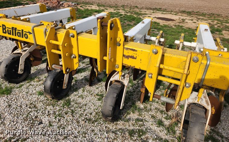 image for item JB9478 Buffalo 63000630  row crop cultivator