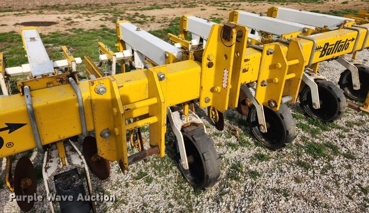 image for item JB9478 Buffalo 63000630  row crop cultivator