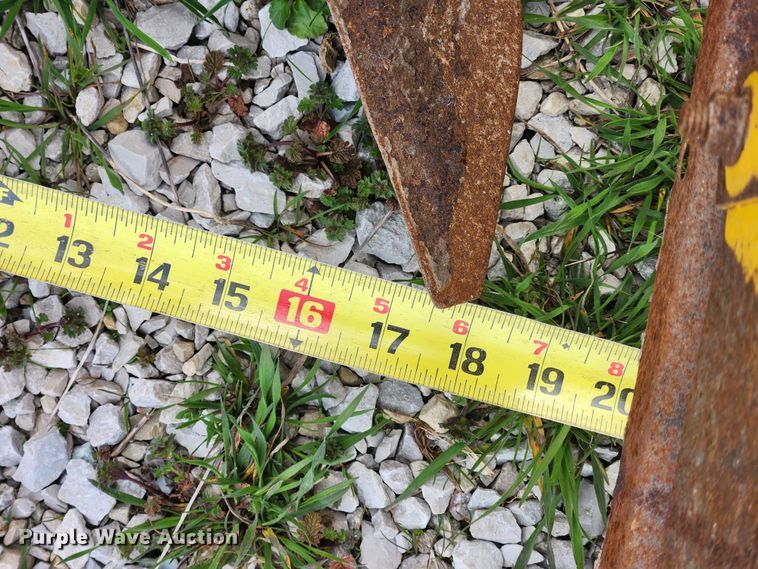 image for item JB9478 Buffalo 63000630  row crop cultivator