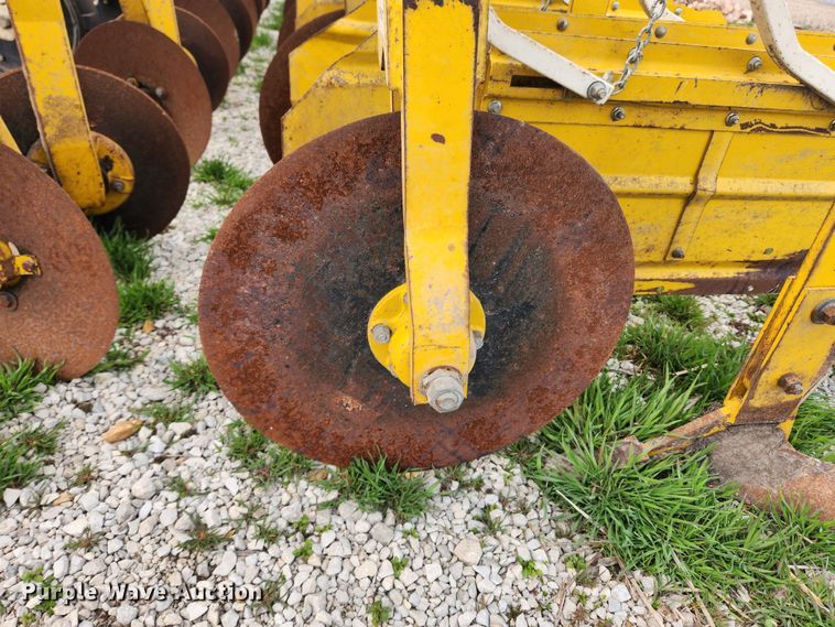 image for item JB9478 Buffalo 63000630  row crop cultivator