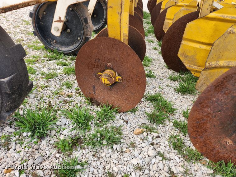 image for item JB9478 Buffalo 63000630  row crop cultivator