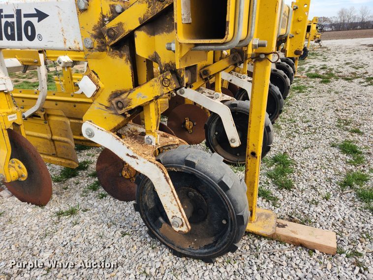 image for item JB9478 Buffalo 63000630  row crop cultivator