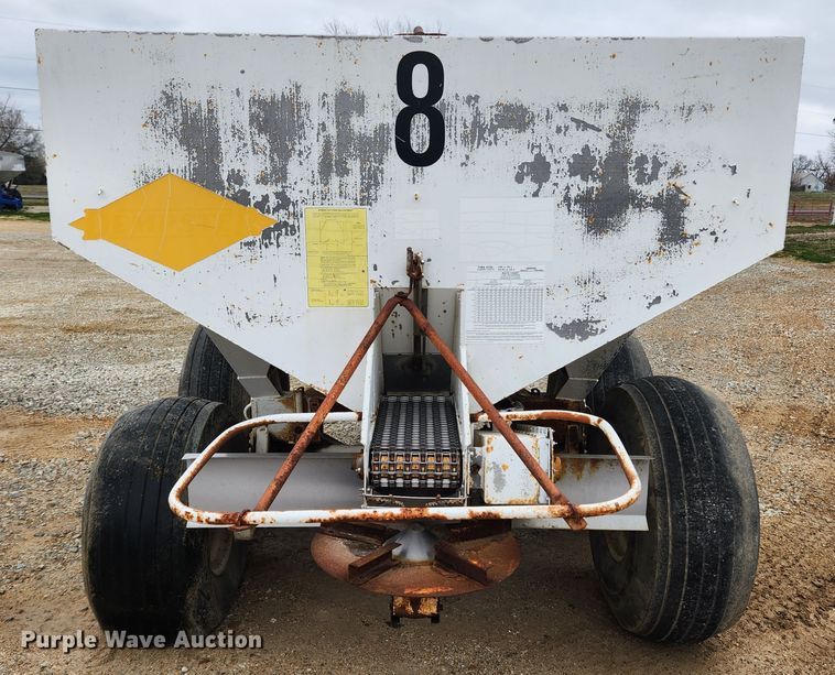 image for item JB9496 Dempster Clipper 200S  fertilizer spreader