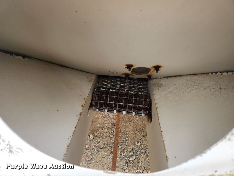 image for item JB9496 Dempster Clipper 200S  fertilizer spreader