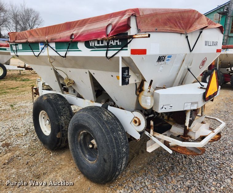 image for item JB9498 Willmar Super 600  fertilizer spreader