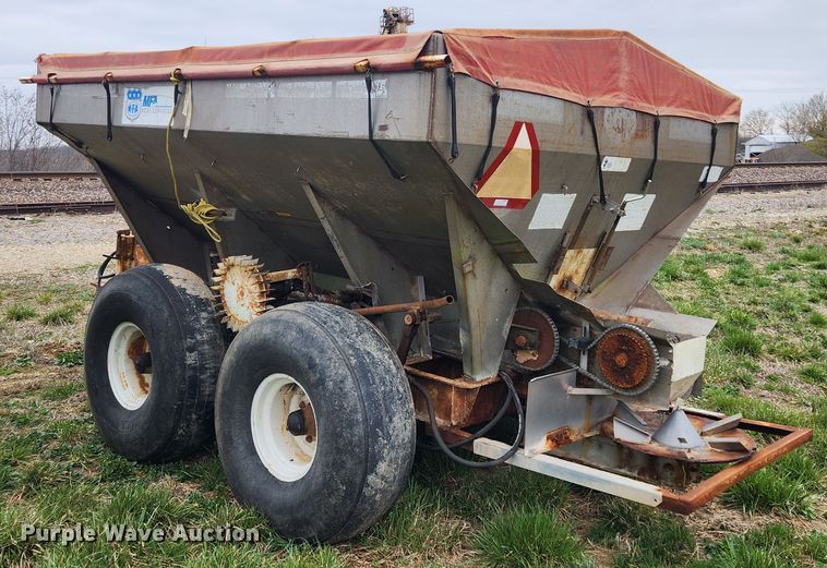 image for item JB9500 Tyler  fertilizer spreader