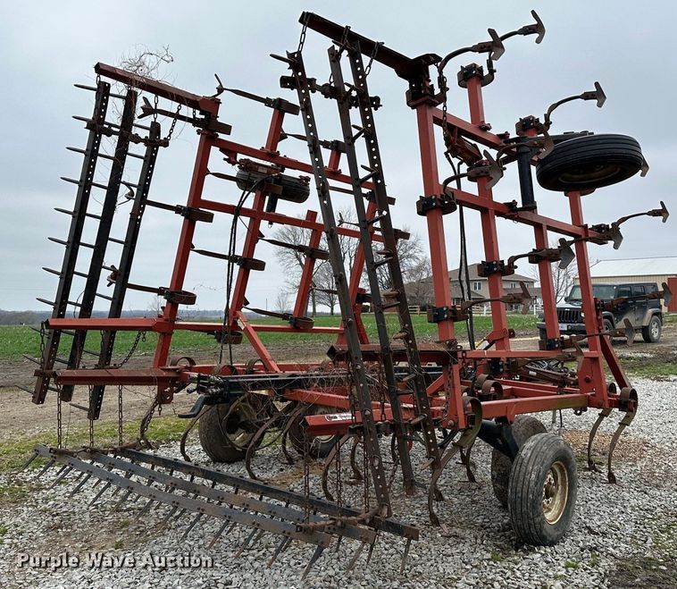image for item JC9967 Kent 5323 Series V  field cultivator