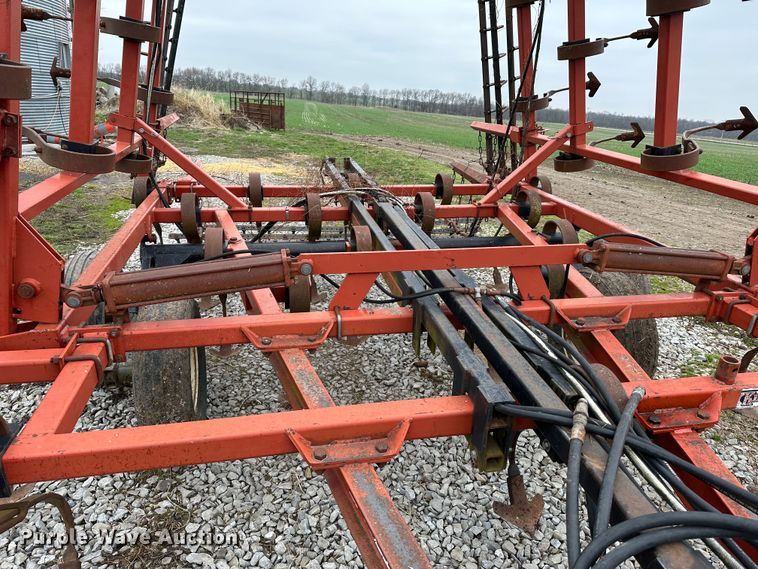 image for item JC9967 Kent 5323 Series V  field cultivator