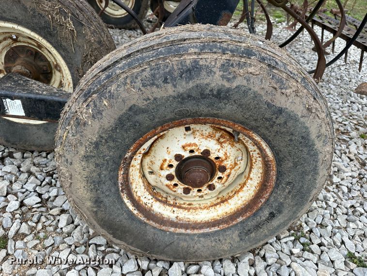 image for item JC9967 Kent 5323 Series V  field cultivator