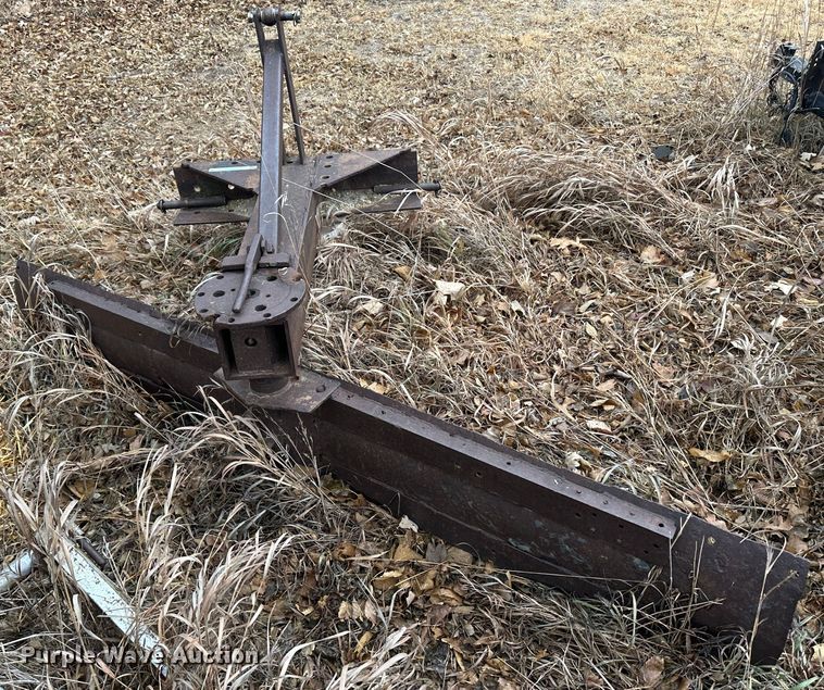 image for item JD9639 90" W three point blade