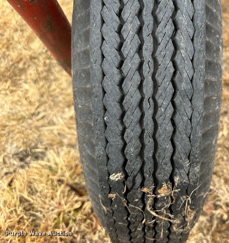 image for item JD9641 International 150  grain drill