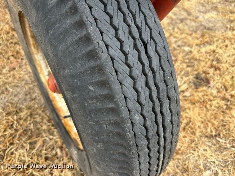 image for item JD9641 International 150  grain drill