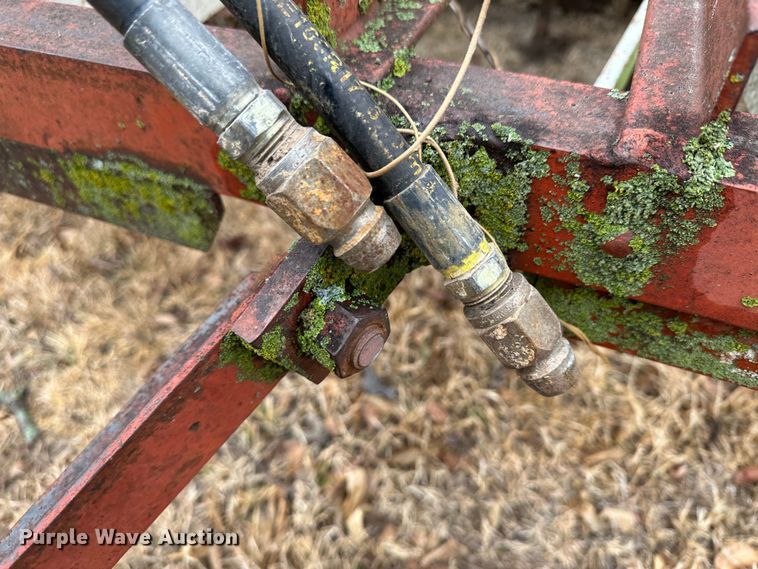 image for item JD9641 International 150  grain drill