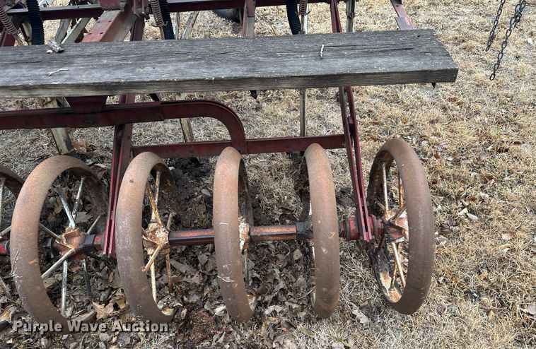 image for item JD9641 International 150  grain drill