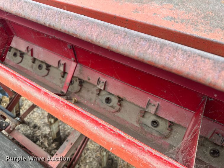 image for item JD9641 International 150  grain drill