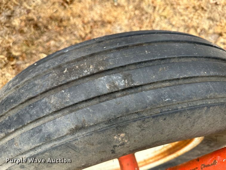 image for item JD9641 International 150  grain drill