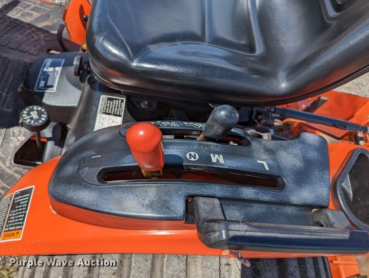 image for item KB9531 Kubota B2320D  MFWD tractor