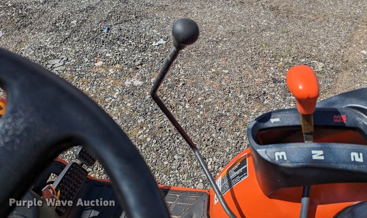 image for item KB9531 Kubota B2320D  MFWD tractor