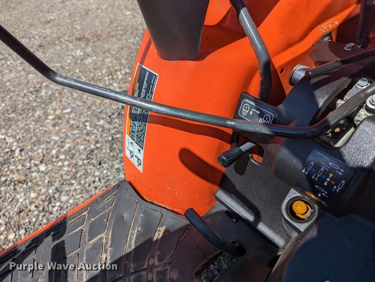 image for item KB9531 Kubota B2320D  MFWD tractor