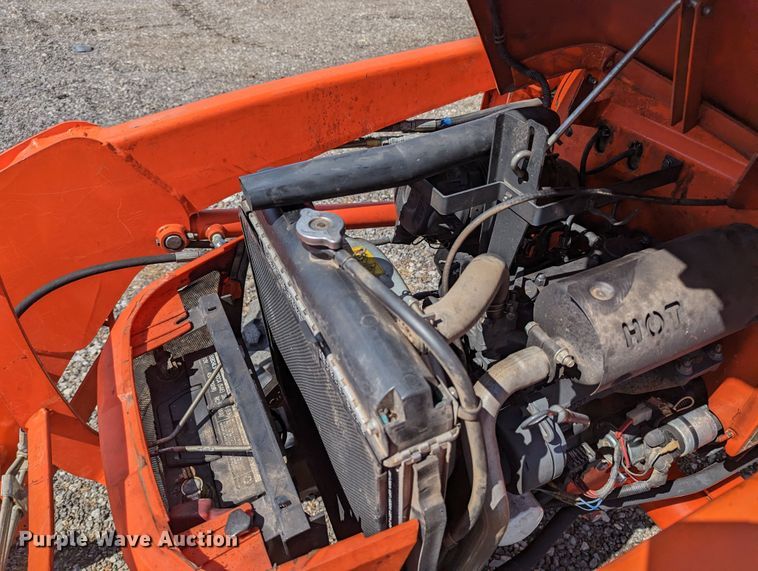 image for item KB9531 Kubota B2320D  MFWD tractor