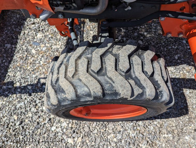 image for item KB9531 Kubota B2320D  MFWD tractor