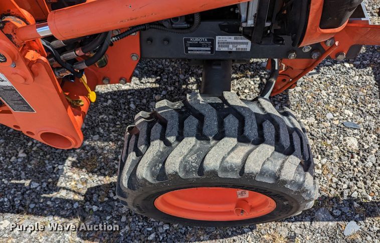 image for item KB9531 Kubota B2320D  MFWD tractor