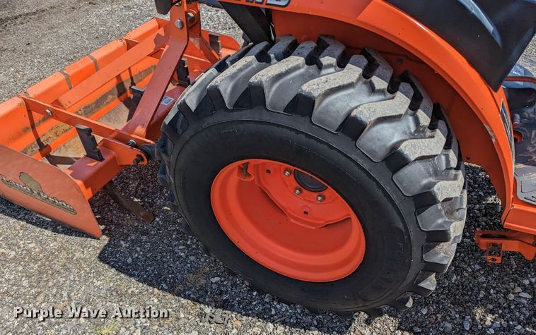 image for item KB9531 Kubota B2320D  MFWD tractor