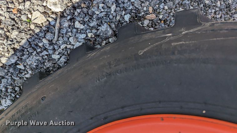 image for item KB9531 Kubota B2320D  MFWD tractor