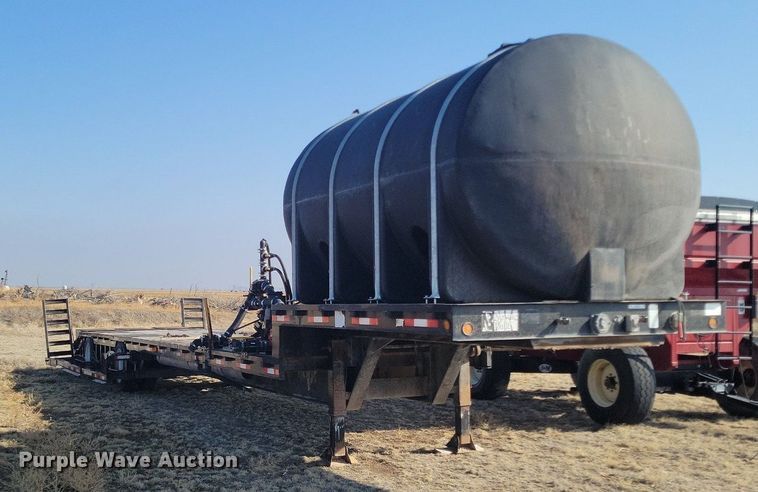 image for item KD9268 2006 Neville  sprayer trailer