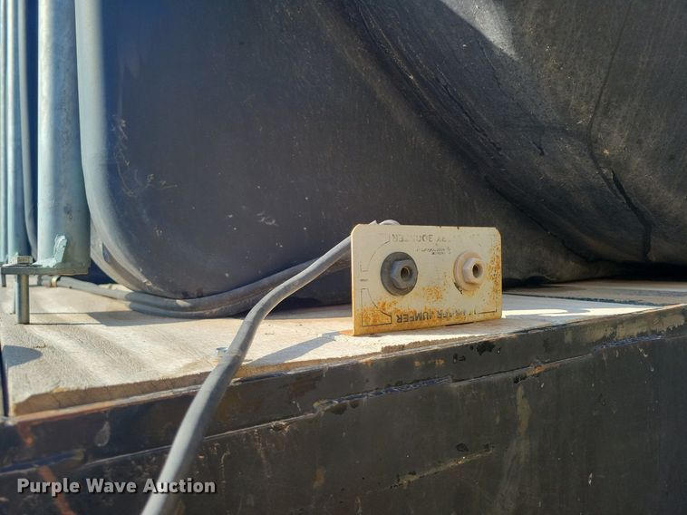 image for item KD9268 2006 Neville  sprayer trailer