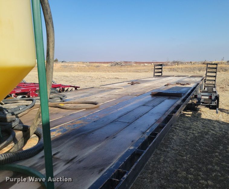 image for item KD9268 2006 Neville  sprayer trailer