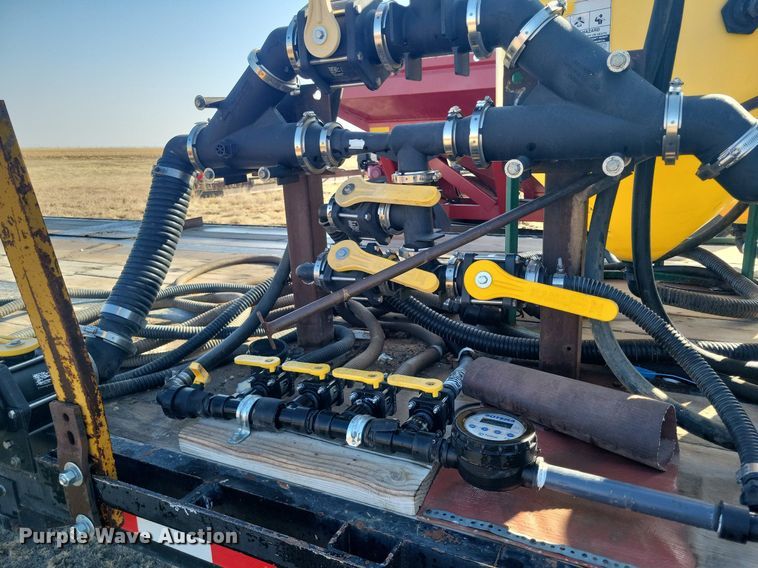 image for item KD9268 2006 Neville  sprayer trailer