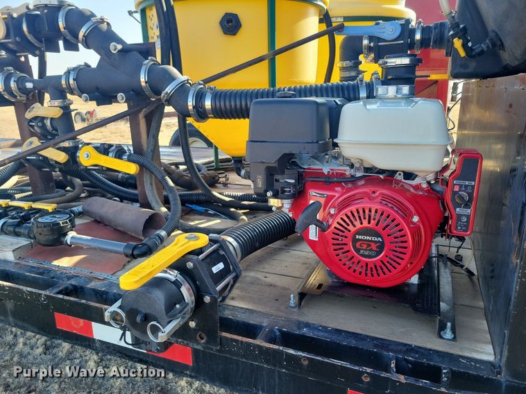 image for item KD9268 2006 Neville  sprayer trailer